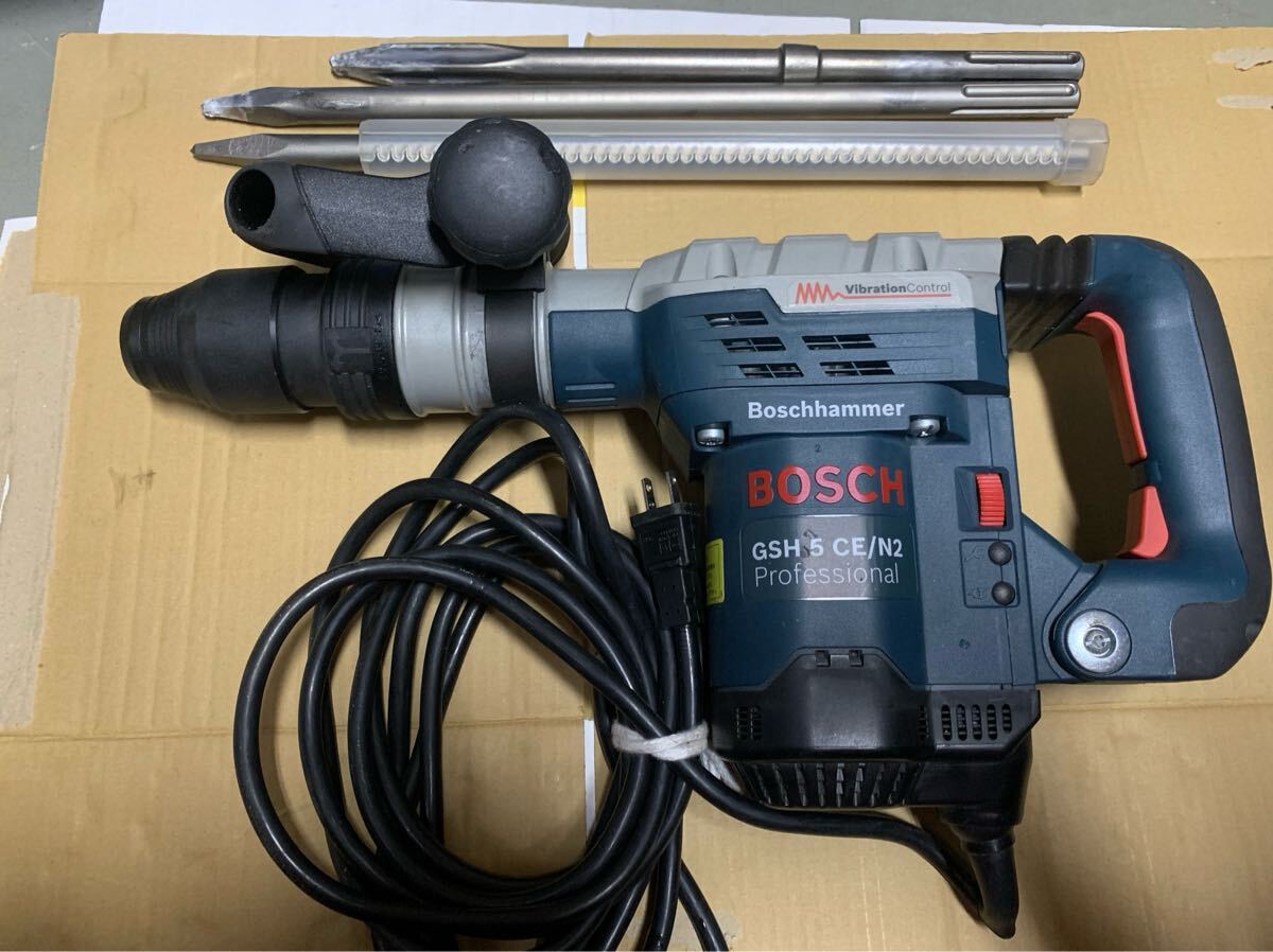 未使用に近い。BOSCH ボッシュ ハンマ GSH 5 CE/N2 Professional 電動ハンマーハツリ最適、チゼル3点付き