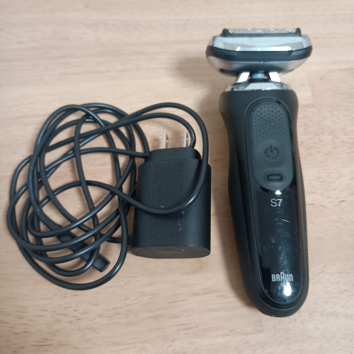 2086 動作確認済 BRAUN ブラウン 電気シェーバー シェーバー S7 Series7 充電式
