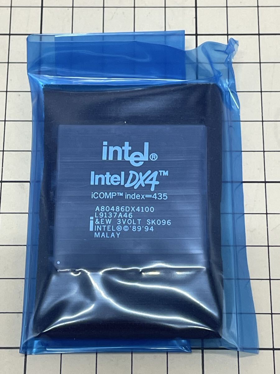 10E82【ジャンク 未検品】intel DX4（TM) intel A80486DX4100icomp（TM） index=435 3cm
