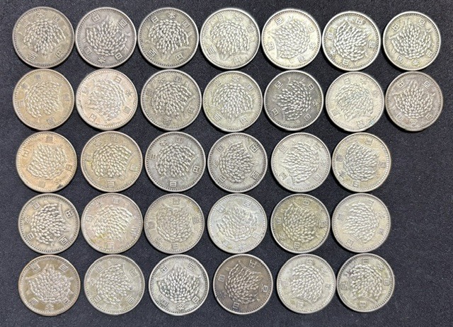 #15442 古銭 稲100円銀貨 100円 銀貨 32枚まとめ 記念硬貨 日本 百円銀貨 旧100円玉 おまとめ 2点まで同梱可