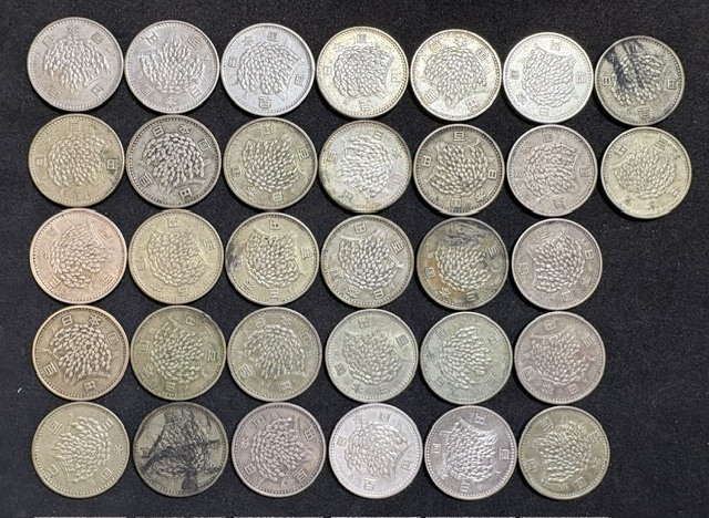 #15291 古銭 稲100円銀貨 100円 銀貨 32枚まとめ 記念硬貨 日本 百円銀貨 旧100円玉 おまとめ 2点まで同梱可