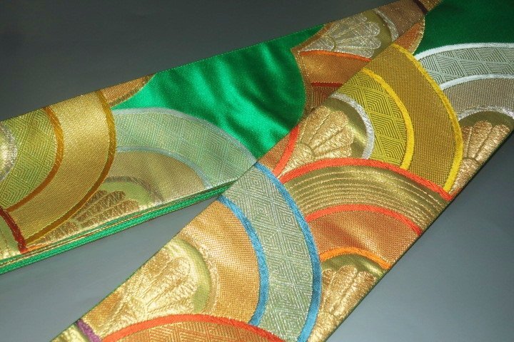 弐11780RM 男角帯 本絹西陣織К艶緑地金襴に青海波文様 新品 帯コレクター必見 本絹金糸使用 浴衣にこのくらいの帯も 別誂え