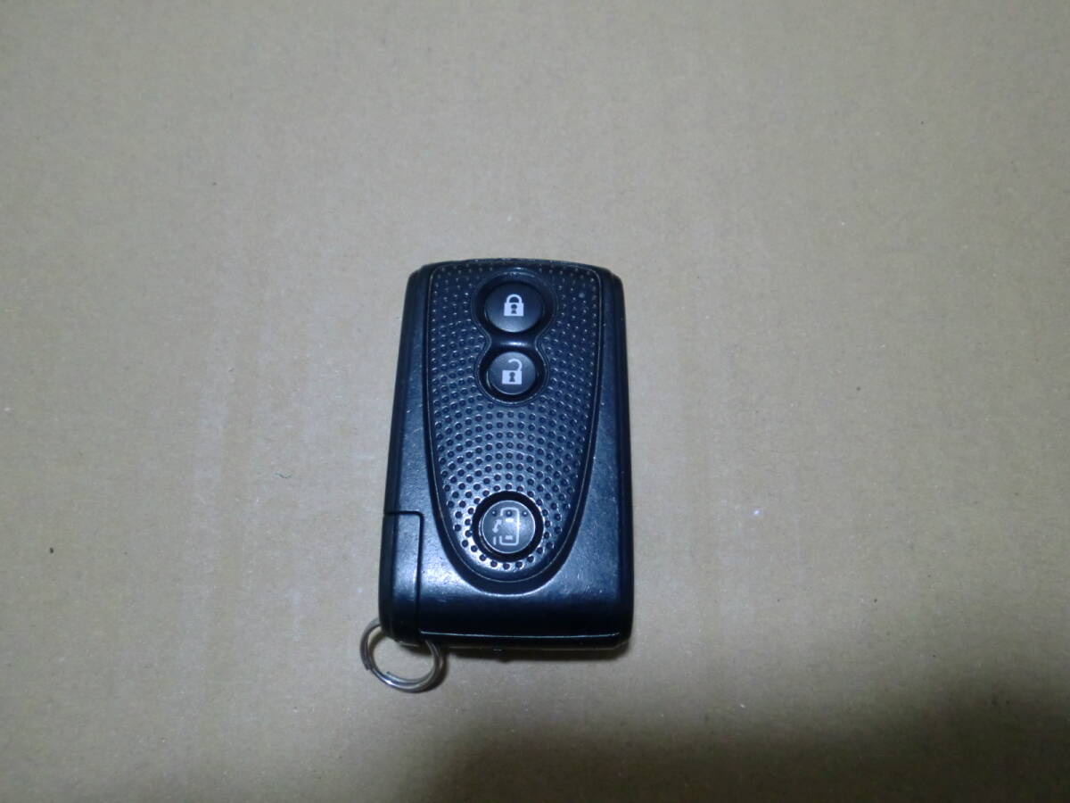 ダイハツ　キーレス　スマートキー　007YUUL0499　547