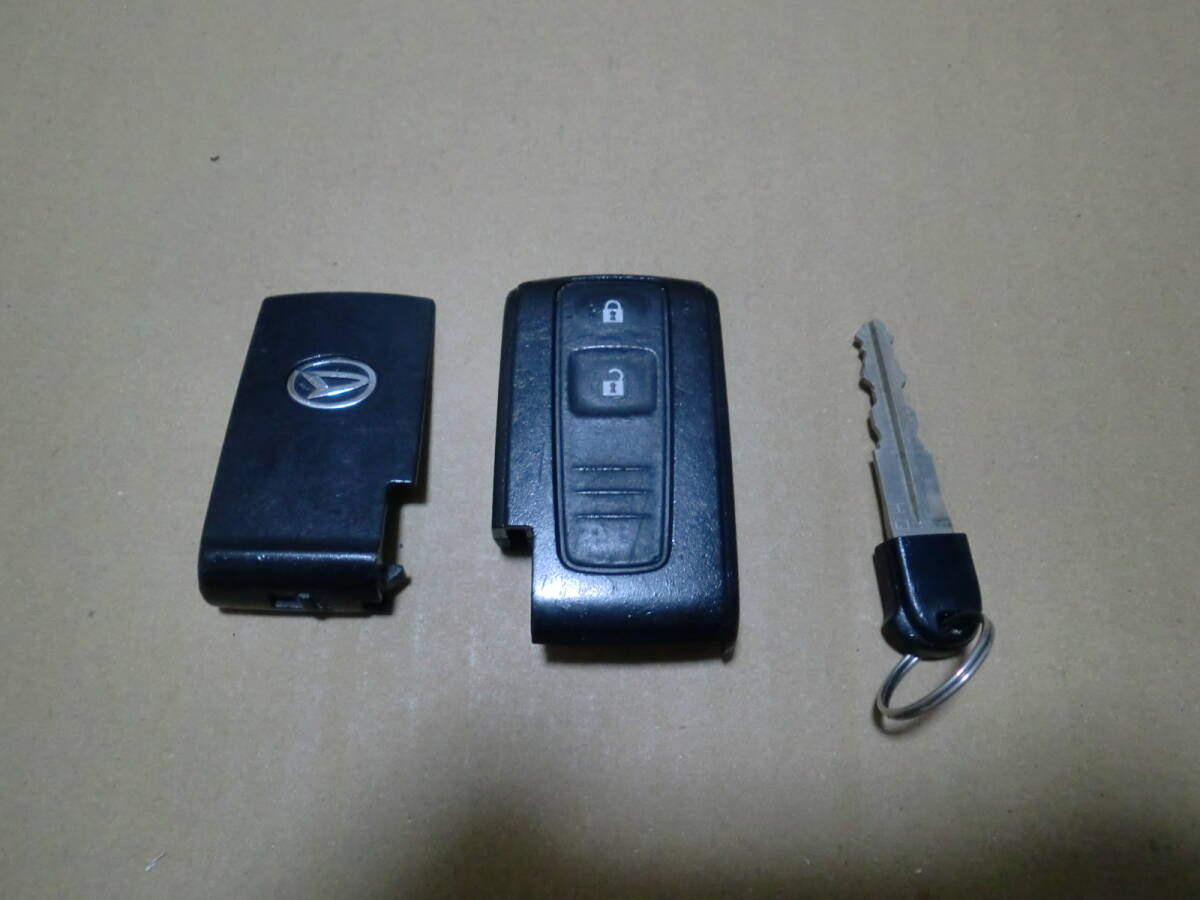 ダイハツ　キーレス　スマートキー　A刻印　552