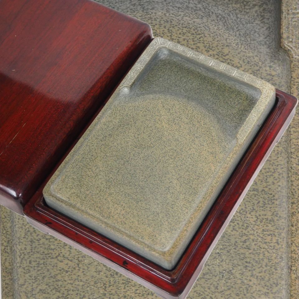 【金富士】80年代　黄魚子紋　歙州硯　12.8×8.5×2ｃｍ　書道具文房四宝　検/眉文唐物中国古玩骨董墨和紙文房具硯筆三星紅星古墨和紙