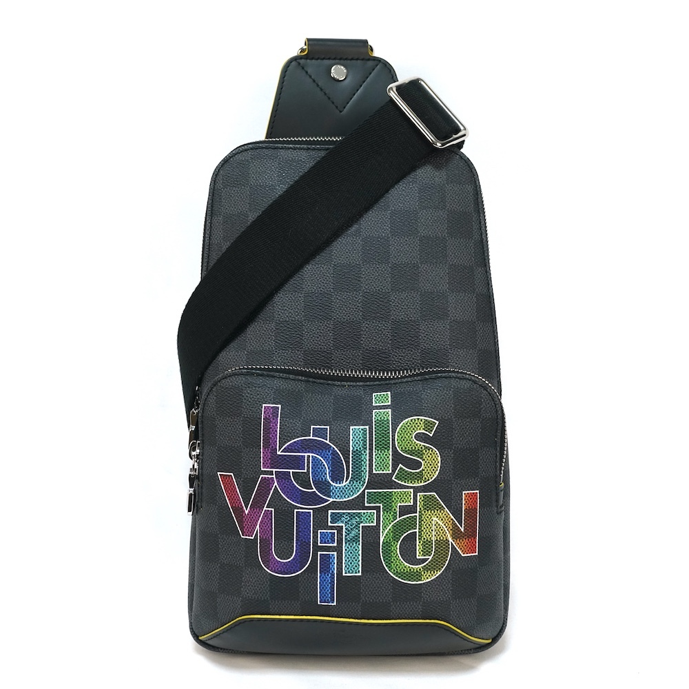 2020SS LOUIS VUITTON ルイヴィトン アヴェニュー スリング バッグ レインボーカラー LV ロゴ ダミエ グラフィット キャンバス ブラック