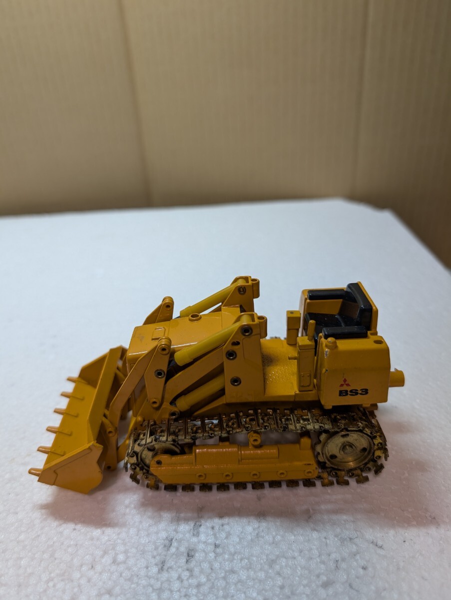 絶版建機モデル 当時物 1/25 三菱重工 BS３ブルドーザー ショベルカー 三菱ノベルティ 非売品 部品欠品 鉄キャタピラー 建機 重機ミニカー