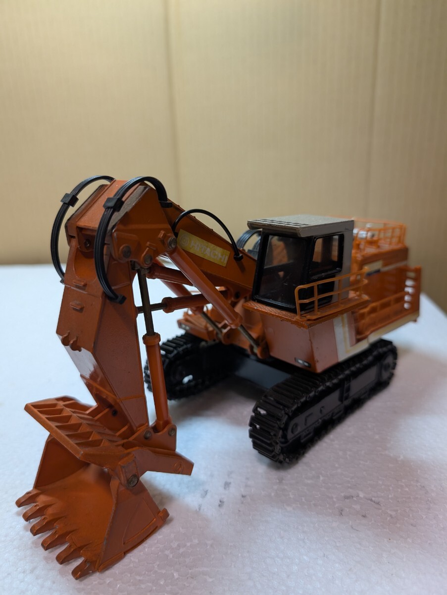 1980年代 当時物 非売品重機 HITACHI GIANT EXCAVATOR EX1800 1/60 シンセイ SHINSEI MADE IN JAPAN 日立建機 重機 建機ミニカー
