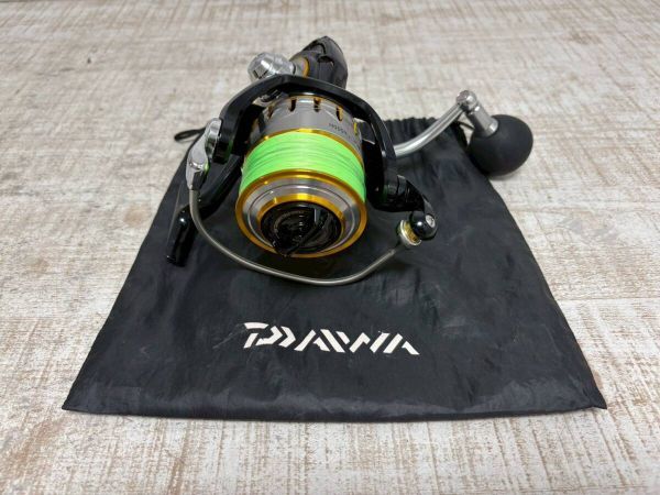 ★a-245　DAIWA ダイワ リール BLAST4500H 釣具 釣道具 フィッシング スピニングリール つり アウトドア 美品 袋付き