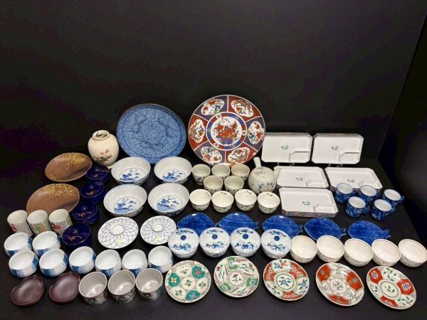 ★a-27　和食器 銘有 在銘 食器 陶器製 まとめて 約15.7㎏ 庫山窯 大化年製 弥右衛門窯 薩摩焼 他 茶器 角皿 大皿 茶碗 金彩 年代物あり