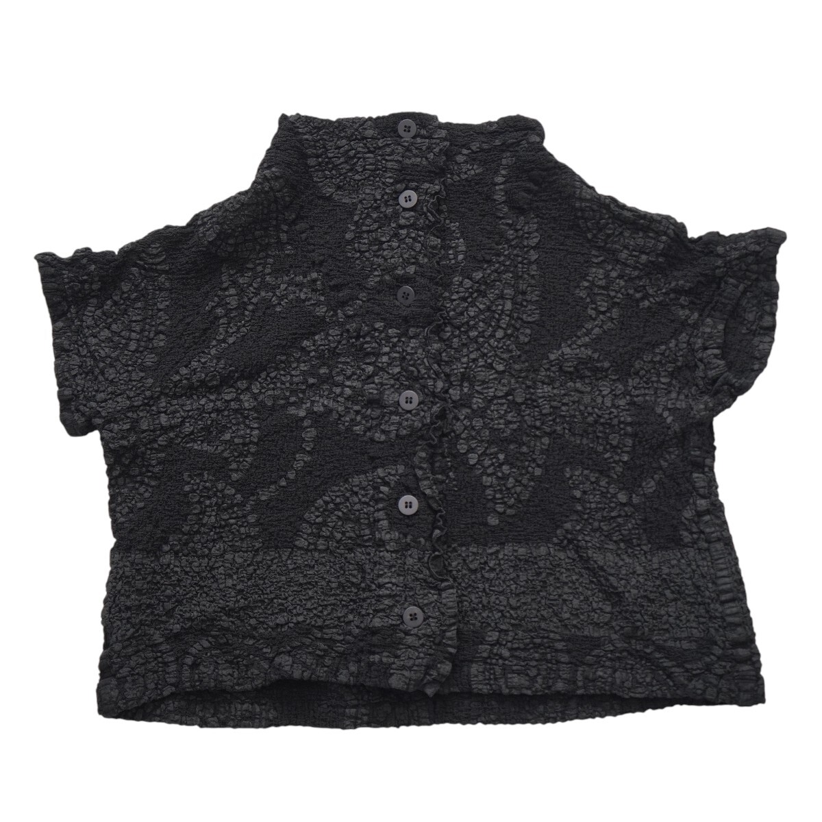 me ISSEY MIYAKE ミー イッセイミヤケ デザイン総柄 コットン/ポリウレタン フレンチスリーブ カリフラワー シャツ ブラック S2604-k084NP