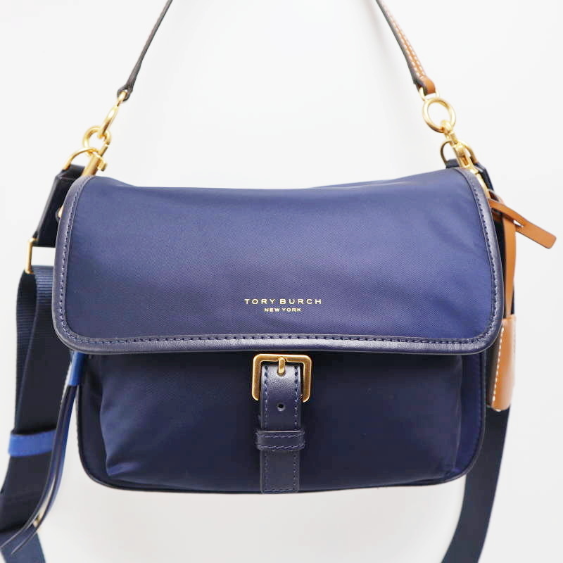 M06-k017 美品 TORY BURCH トリーバーチ チャーム ナイロン/レザー フラップ 2WAY ハンドバッグ ショルダーバッグ ネイビー/チャ
