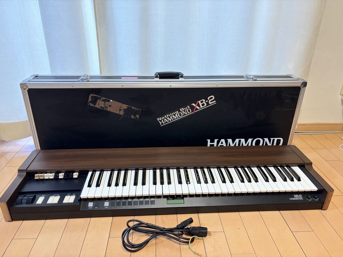 HAMMOND XB-2 ハモンドオルガン シンセサイザー 電子オルガン　ハードケース付　ハモンド　鍵盤音出しOK 現状品　伝説の名器