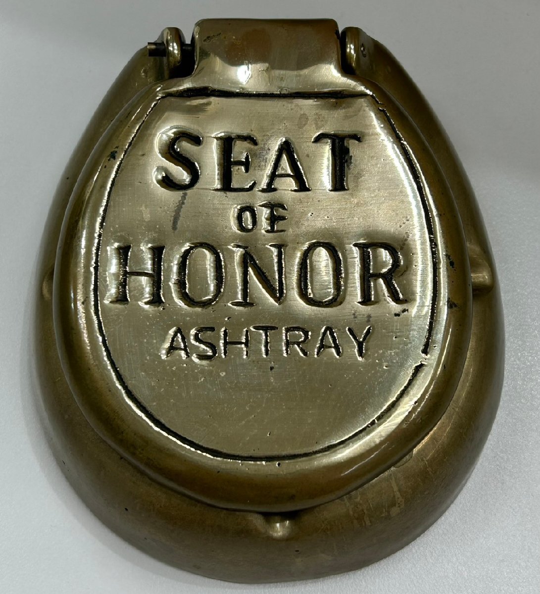 【加】味のある使用感 真鍮 灰皿 蓋付 Seat of Honor ASHTRAY アンティーク ヴィンテージ 置物 インテリア コレクション【8455SS】G31