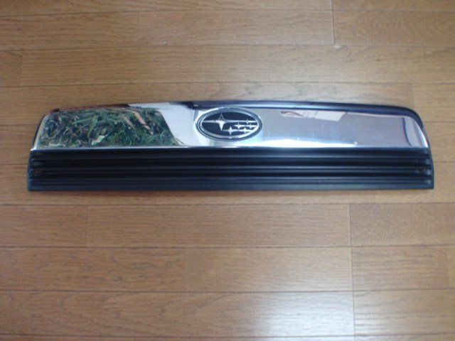 サンバー　ＴＶ１　ＴＶ２　ＴＷ１　ＴＷ２　グリル　ラジエーターグリル　メッキ