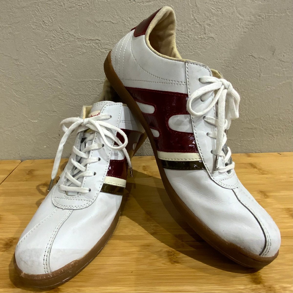 【中古品】mobus モーブス MUNDEN ミュンデン スニーカー靴 白 ホワイト レッド EU42 約26.5cm メンズスニーカー レザースニーカー　
