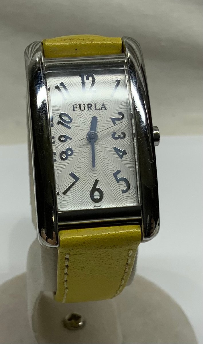 【中古・稼動品】FURLA スクエアケース レザーベルト クオーツ 現状品
