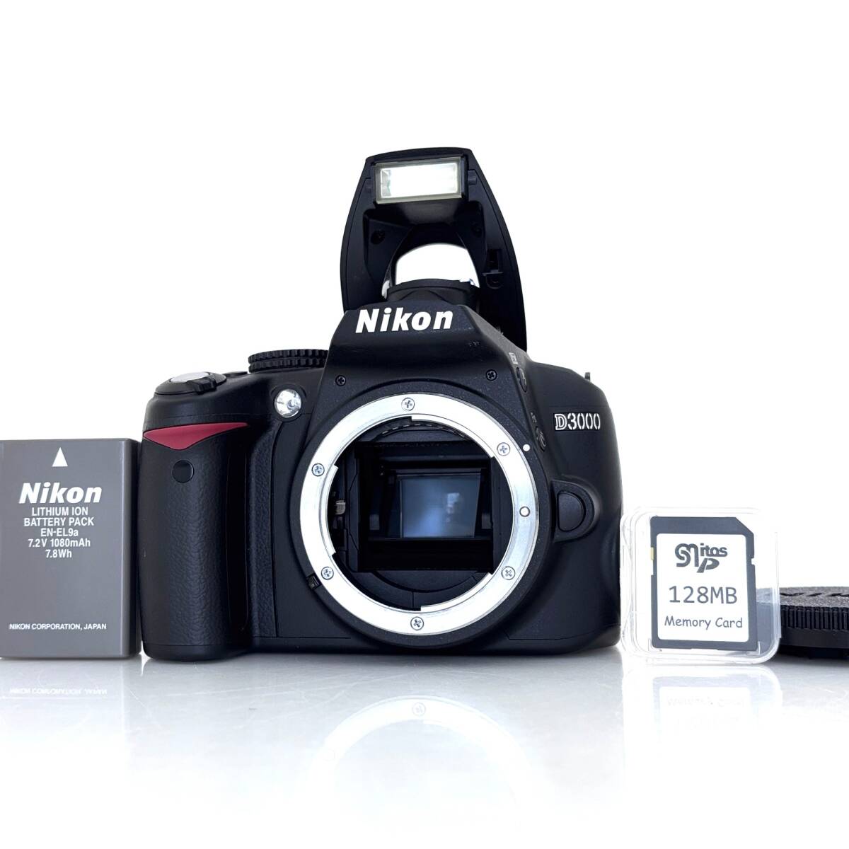撮影枚数2,099枚【ニコン】Nikon D3000 デジタルカメラ ＋ SDカード、バッテリー #U236A