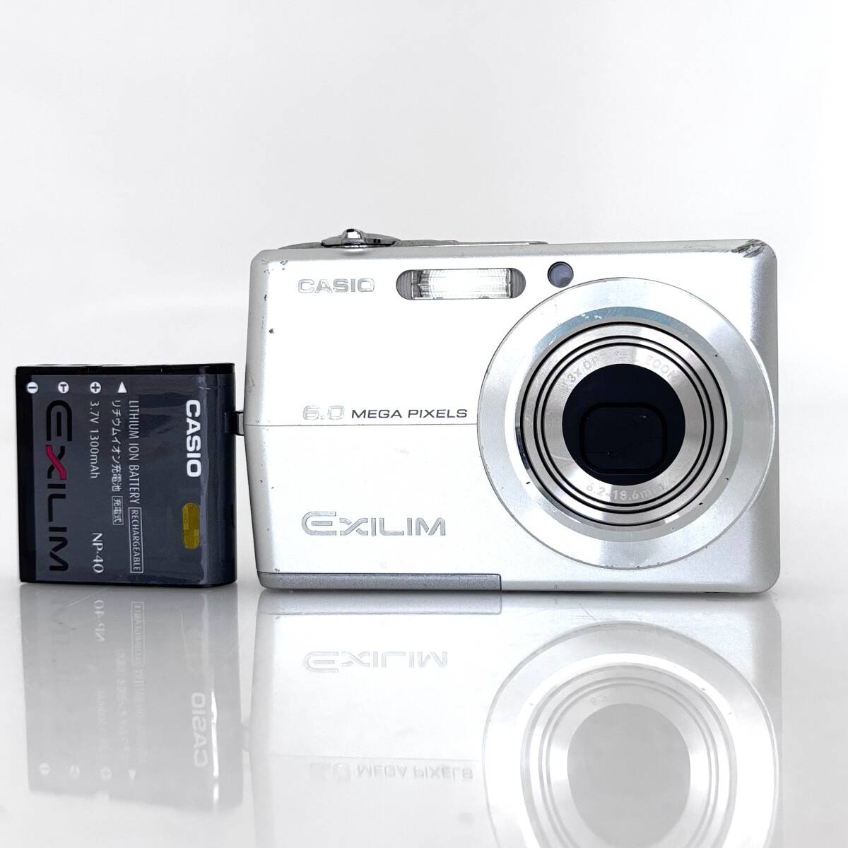 【カシオ】CASIO EXILIM EX-Z600 シルバー コンパクトデジタルカメラ #U221