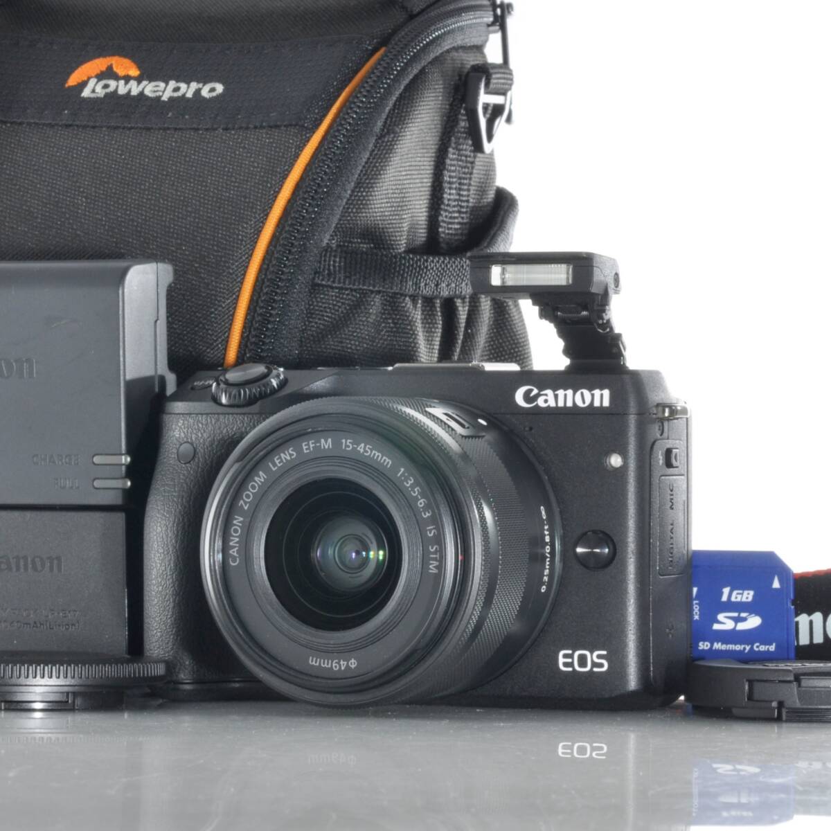 8月限定5千円引き中（49,999円⇒44,999円）【キヤノン】Canon EOS M3 + EF-M 15-45mm F3.5-6.3 IS STM ミラーレスデジタルカメラ #U646A