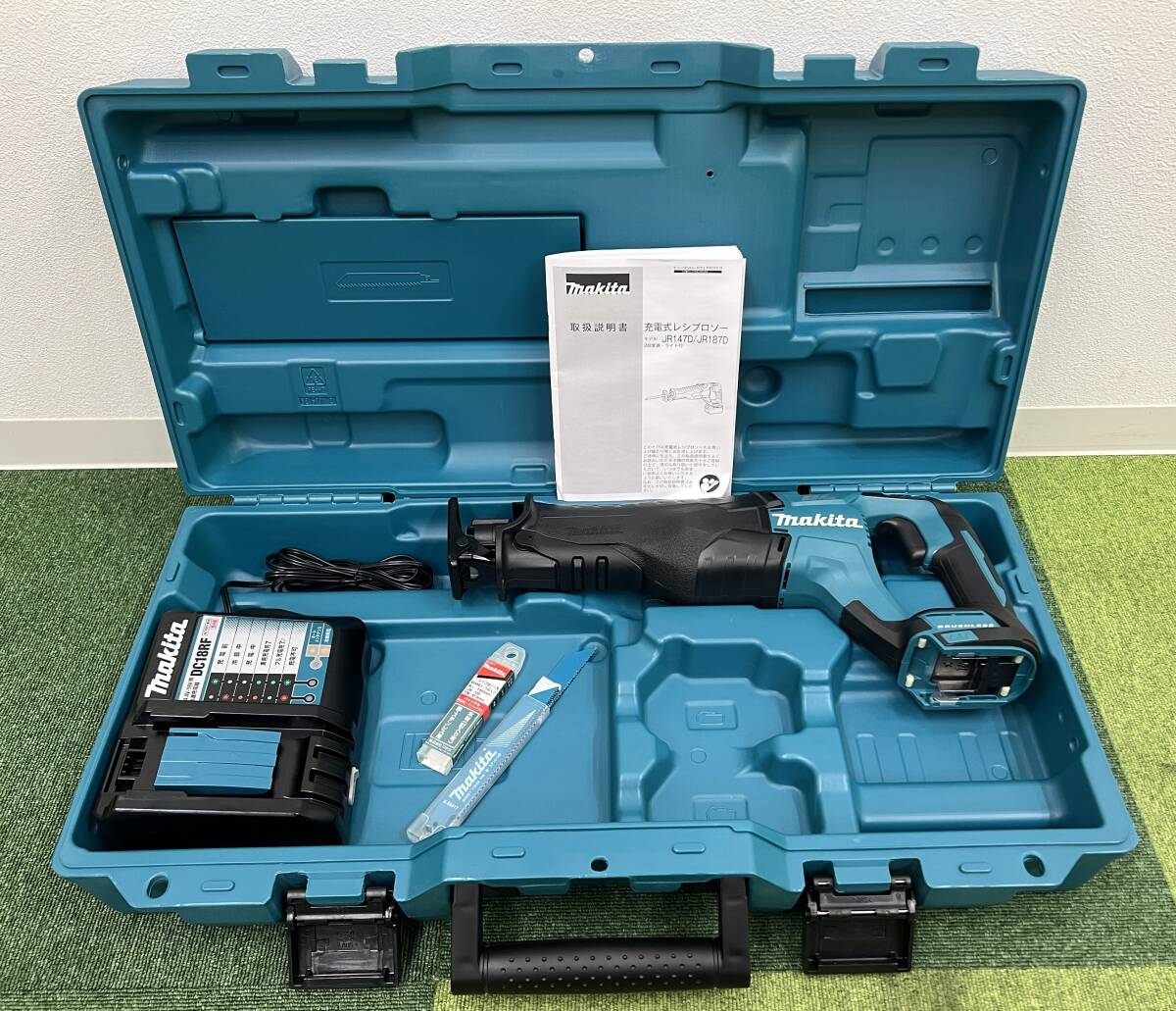 makita マキタ 充電式レシプロソー JR187DRGX (※バッテリ無し) 電動工具 動作確認済　A2369