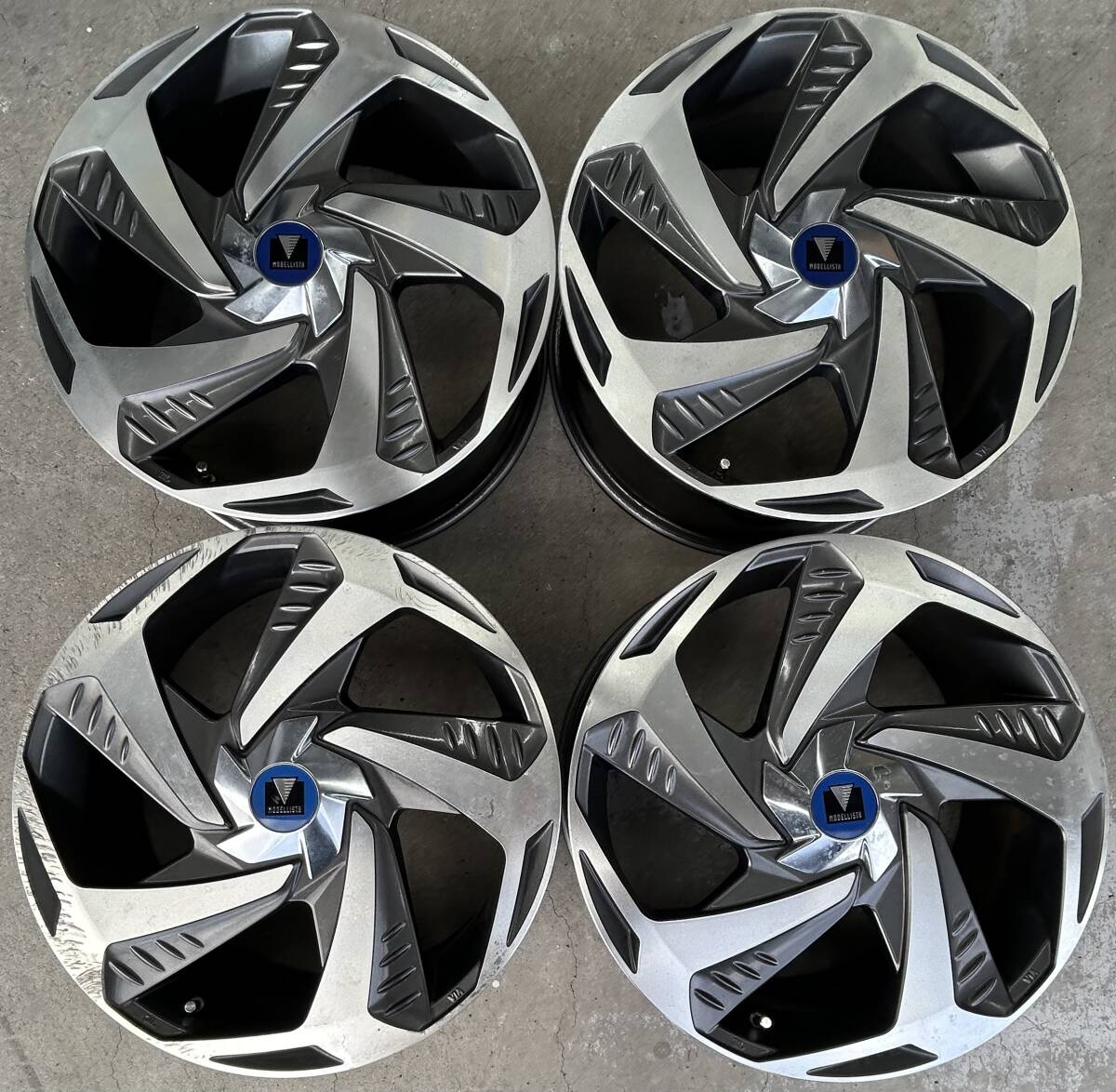トヨタ純正　モデリスタ18インチアルミ　MODELLISTA　プリウス・プリウスPHV　ZVW50/ZVW51/ZVW55/ZVW52　18×7J　+45　4本セット