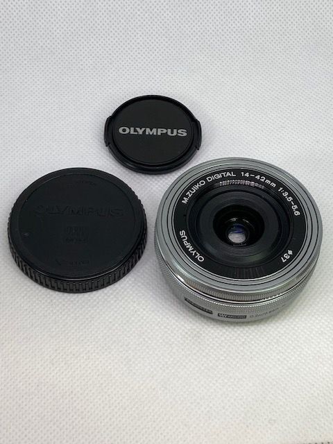 OLYMPUS M.ZUIKO DIGITAL ED 14-42mm F3.5-5.6 EZ 【シルバー】