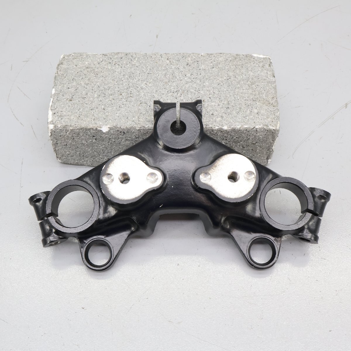 未使用 未開封 スズキ 純正 GSX400FSインパルス トップブリッジ 51311-33300-291 　260601AB0124