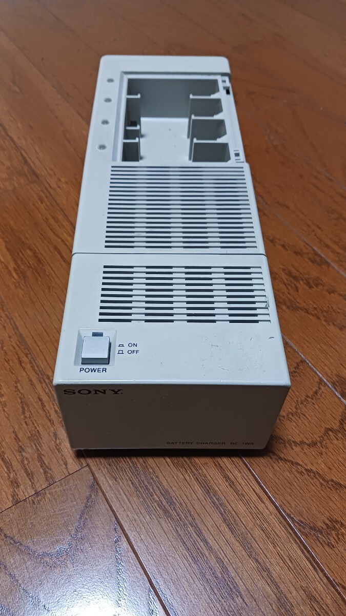 SONY バッテリーチャージャー BC-1WA