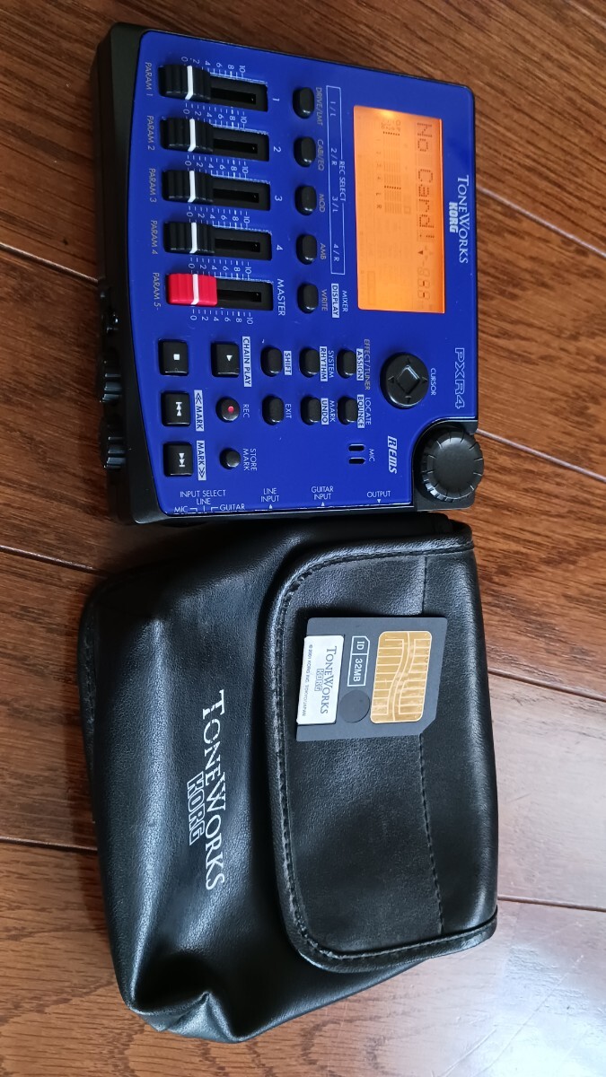 KORG TONEWORKS PX4 Pandora マルチエフェクター 専用ケース・カード付 マルチトラックレコーダー