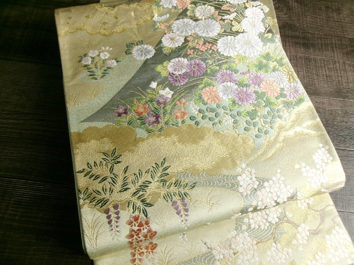 7417■ 清らかな花咲き 庭園に薫る気品 袋帯 ■ひまわり