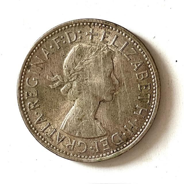 A25　1957年　オーストラリア発行　1フローリン銀貨　11.34g