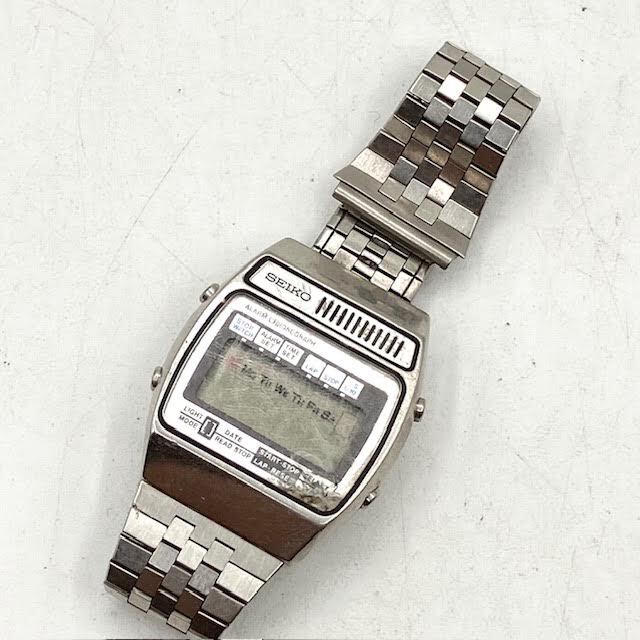 A25　SEIKO　セイコー　デジタルウォッチ　腕時計