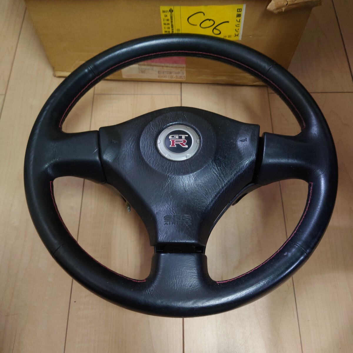 日産 スカイライン　R34 GT-R ステアリング 赤ステッチ 前期　当時物　保管品