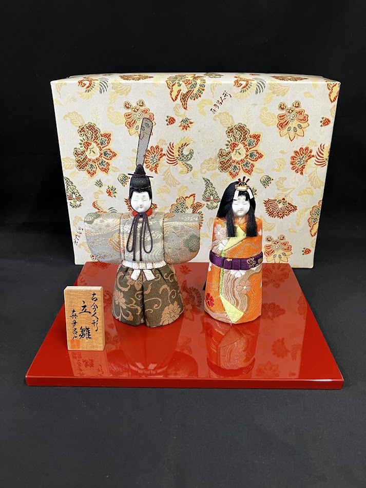 真多呂 作　古今人形　扇面　立雛　雛人形　　共箱　扇面立雛　ひな人形★2237管理 