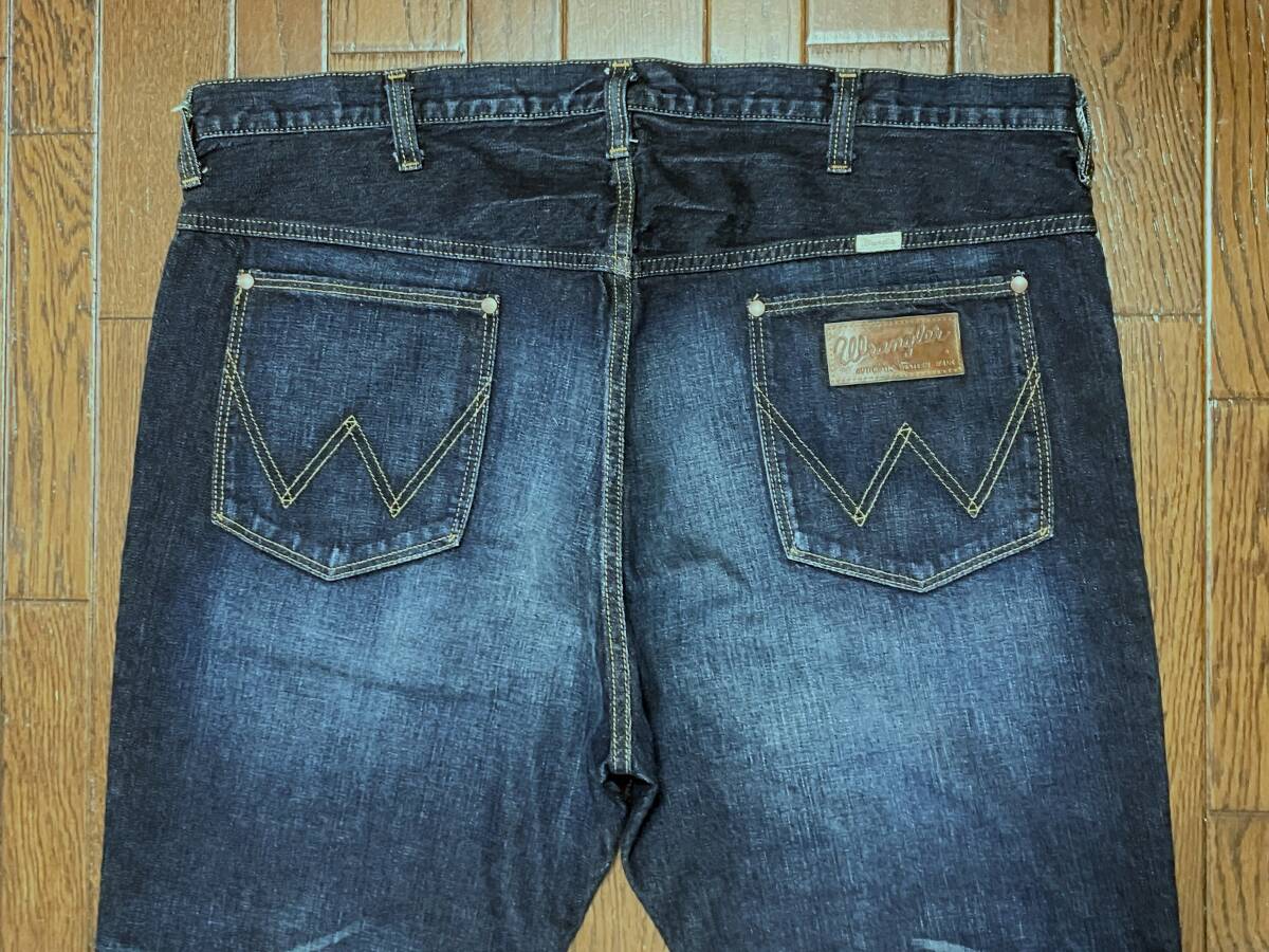 ラングラー Wrangler W01303 ビッグサイズ ひげ落ち ブルー ジーンズ ４４ 大きい デニム パンツ ジッパーフライ ハチノス ジーパン