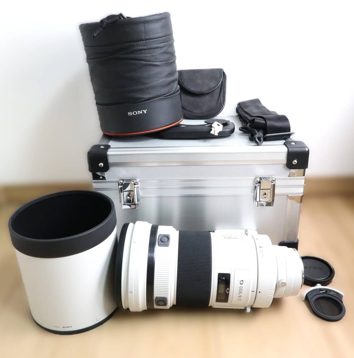 ★極上品★ソニー SONY 300mm F2.8 G SSM SAL300F28G ケース付★　I0725＃5475