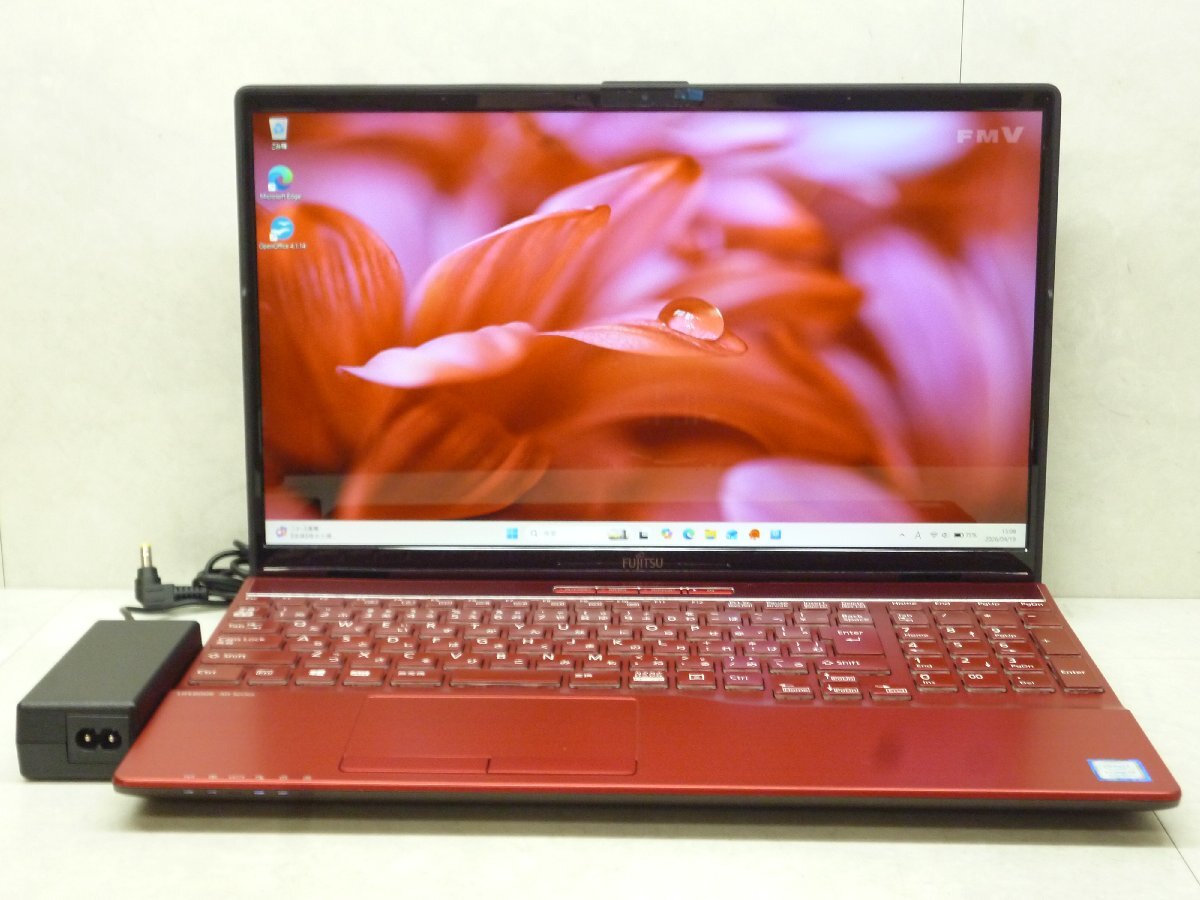 ☆第8世代☆富士通☆LIFEBOOK AH53/D3☆Core i7 1.80Hz/8GB/SSD512GB+1TB/BD/高解像度/無線/Bluetooth/カメラ/Office/Win11 DtoD領域☆