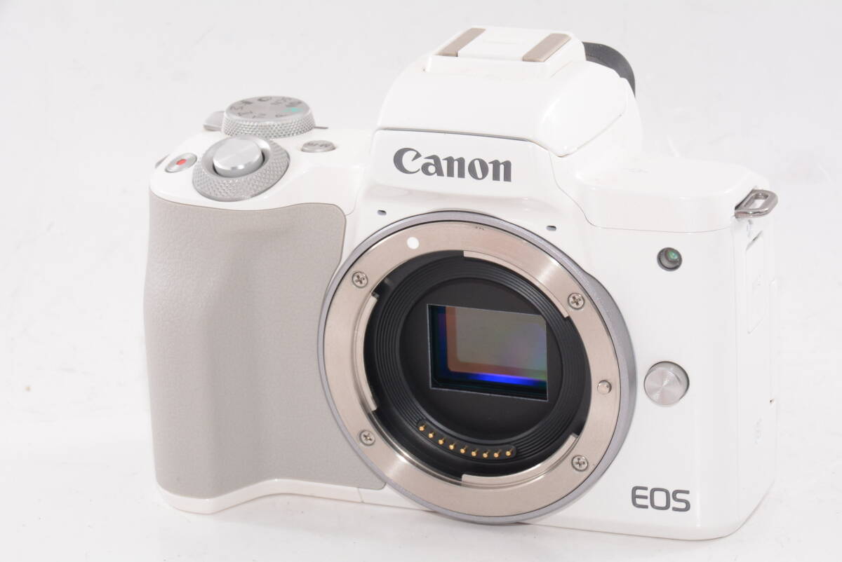 【外観特上級】 Canon EOS Kiss M ホワイト キャノン 　#v2565