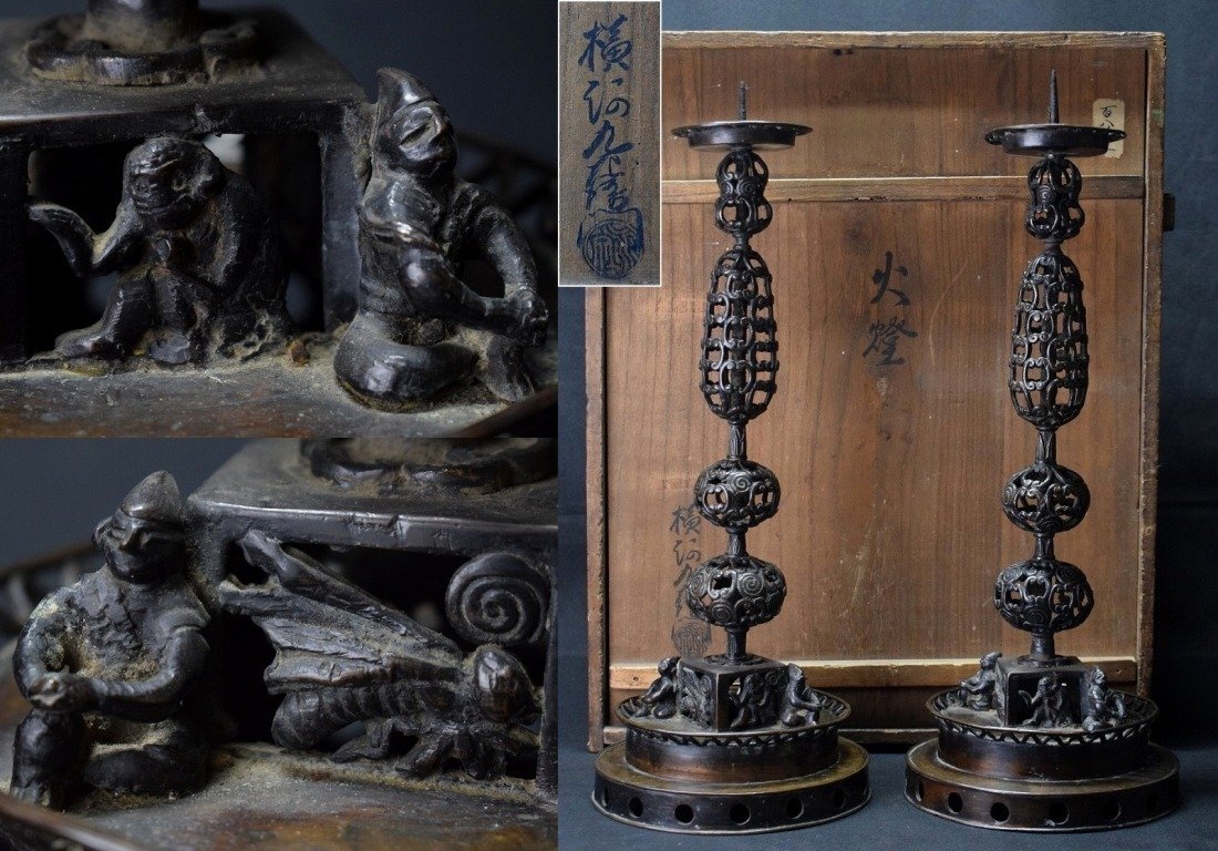 別府細工 加賀金工 横河九左衛門 古銅製 猿蜂人物図 透細工 江戸時代 燭台 蝋燭立て 高45cm 一対 共箱 寺院仏具 仏教美術