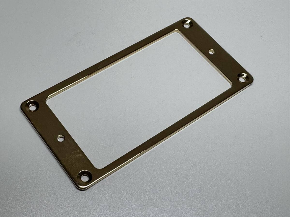 ピックアップ　エスカッション ゴールド 金属製 9cm×4.5cm