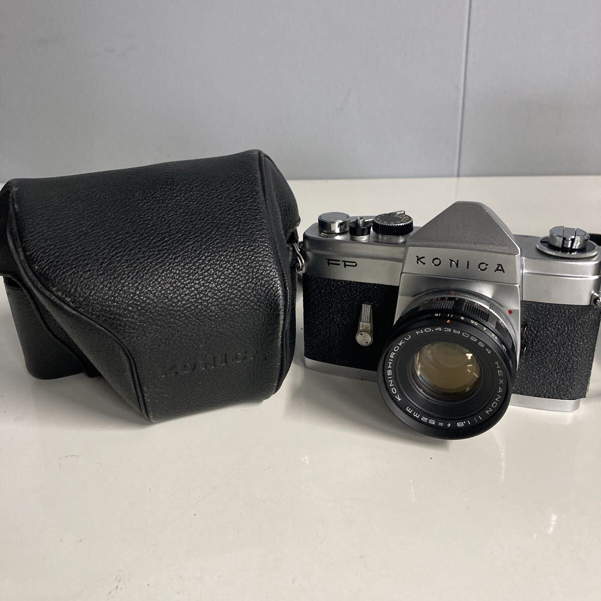 0715B5 KONICA コニカ 一眼レフ フィルムカメラ FP LENS レンズ KONISHIROKU HEXANON 1:1.8 52mm シャッター切れ確認済み 
