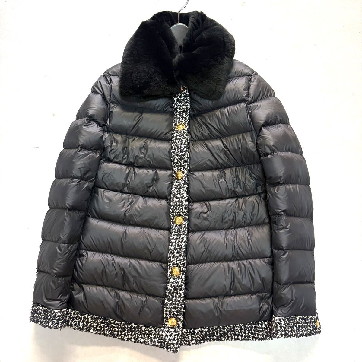 B ■ 良品 '洗練されたデザイン' ESCADA エスカーダ ツイード 切り替え ゴールド釦 中綿 ジャケット コート 34 レディース 婦人服 アウター