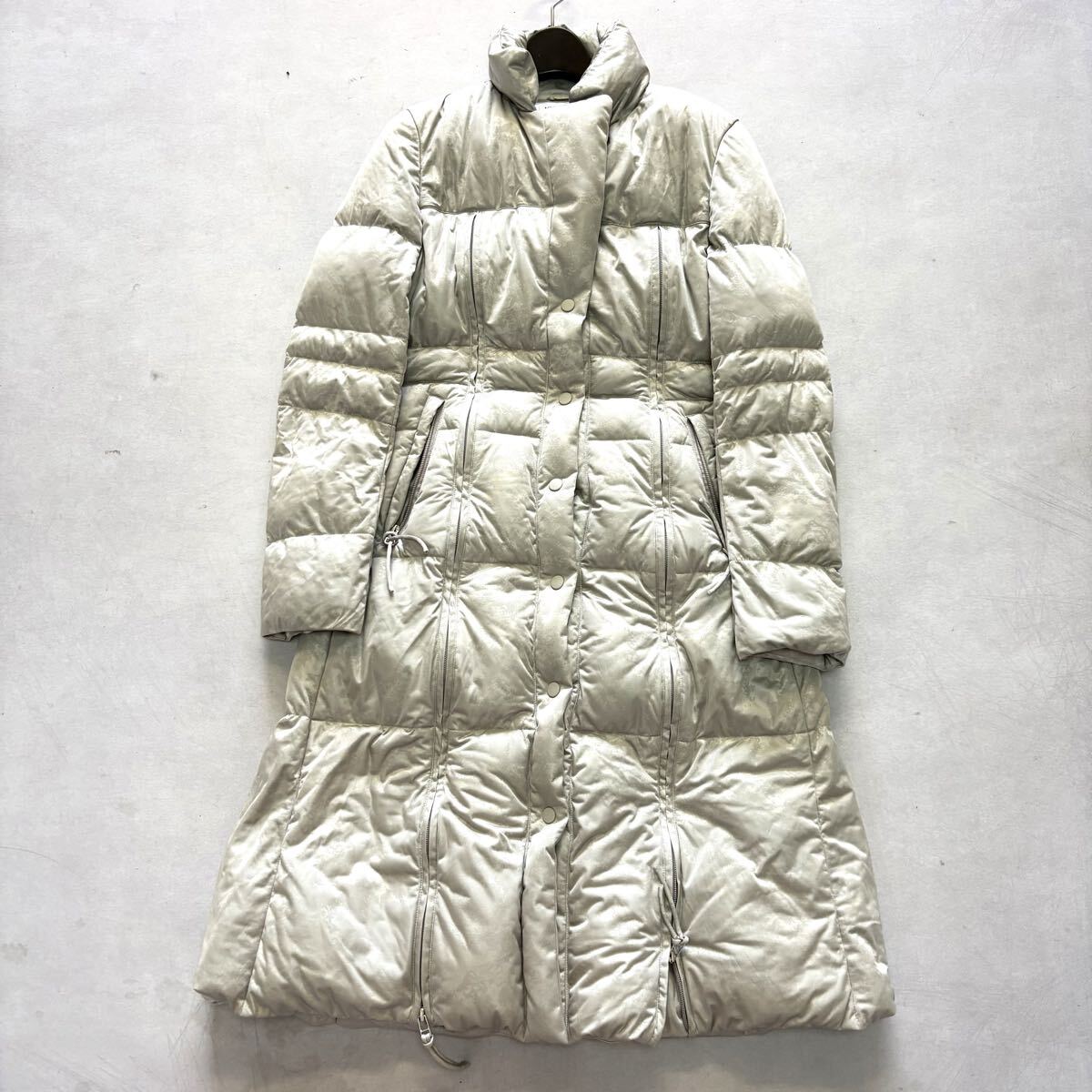 B ■ 極上 DOWN90%使用 '保温性抜群' ISSEY MIYAKE イッセイミヤケ 総柄 中綿 ダウンコート SIZE:3 レディース 婦人服 アウター シルバー系
