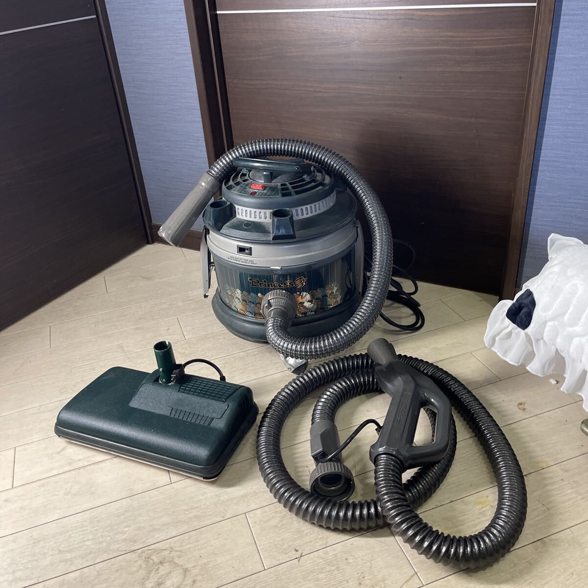 47V プリンセスエメラルド 高級掃除機 キャニスタークリーナー 付属品欠けています