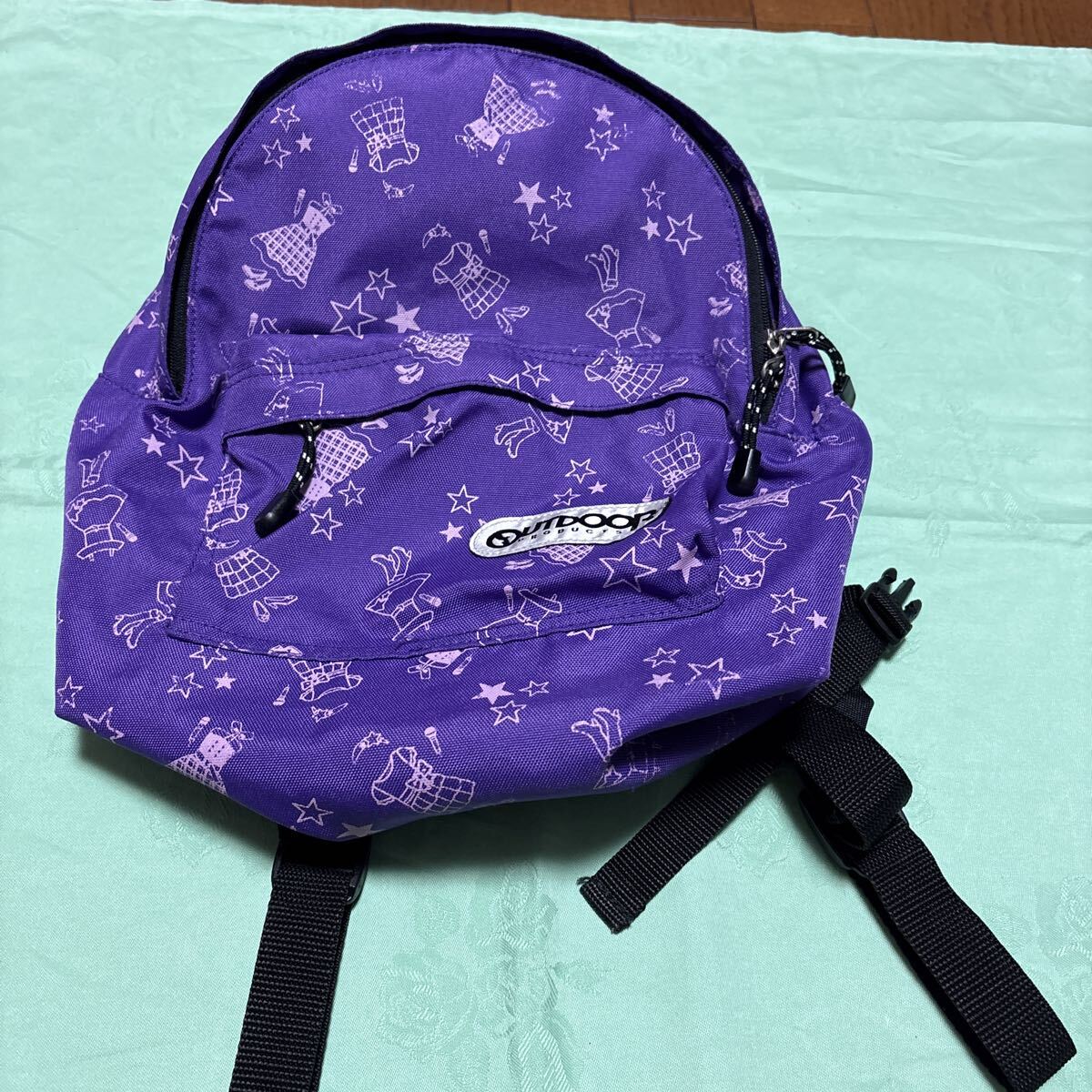 ♪OUTDOOR PRODUCTS リュックサック パープル 星柄 ドレス柄 キッズリュック アウトドア