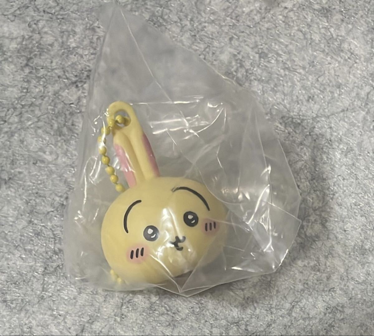 ちいかわ うさぎ リップキャップマスコット