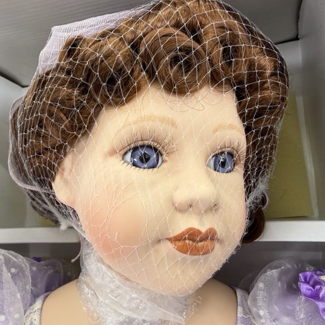 美品 ビスクドール 【中古】保管品 Court of Dolls コートオブドールズ 313/2500 シリアルナンバー入り 西洋人形 約60cm / 600078
