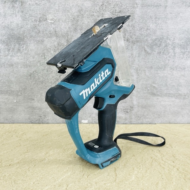 充電式ボードカッタ【中古】動作保証 makita マキタ 18V SD180D グリーン コードレス 充電式 本体のみ 石こうボード/517183