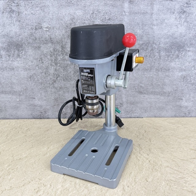 卓上ボール盤ミニ 【中古】動作保証 HARD HEAD POWER TOOLS HDP-10B 小型 回転速度 3段切り替え 三共コーポレーション 電動工具 / 517254